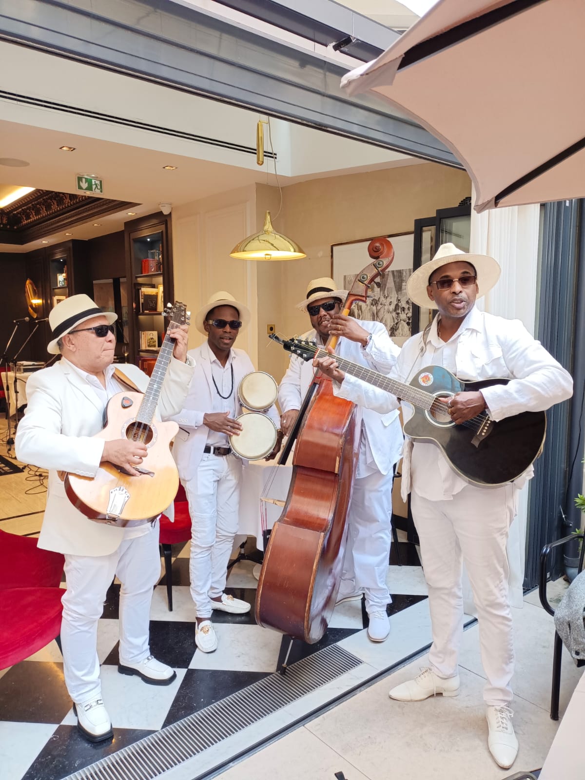 Galerie 2 — Café Cuba